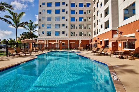 beachfront hotels dania beach